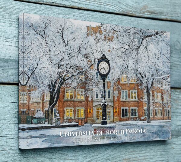 UNIVERSITY OF NORTH DAKOTA  IMAGE SHOWING CAMPUS