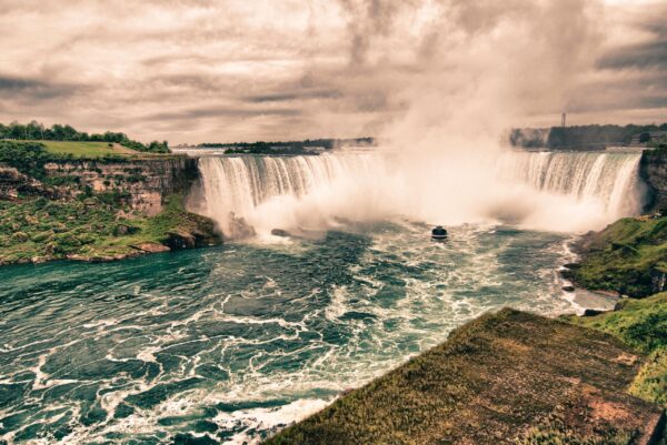 Niagara Falls Canvas, Printed on Canvas, Niagara Falls canvas, Large Canvas Print, Niagara Falls wall art, Canvas gifts, art, Canada canvas